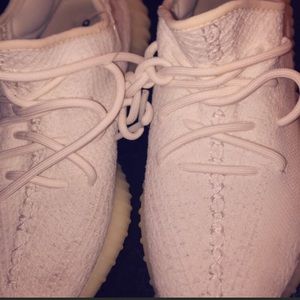 Yeezys white woman size 8